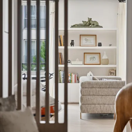 Veeve - Thoroughly Modern Maison Parijs