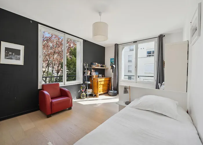 Veeve - Thoroughly Modern Maison *