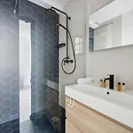Veeve - Thoroughly Modern Maison Apartment *