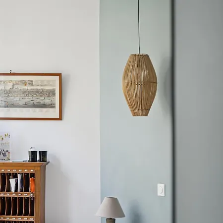 Veeve - Thoroughly Modern Maison *