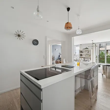 Veeve - Thoroughly Modern Maison * Paris